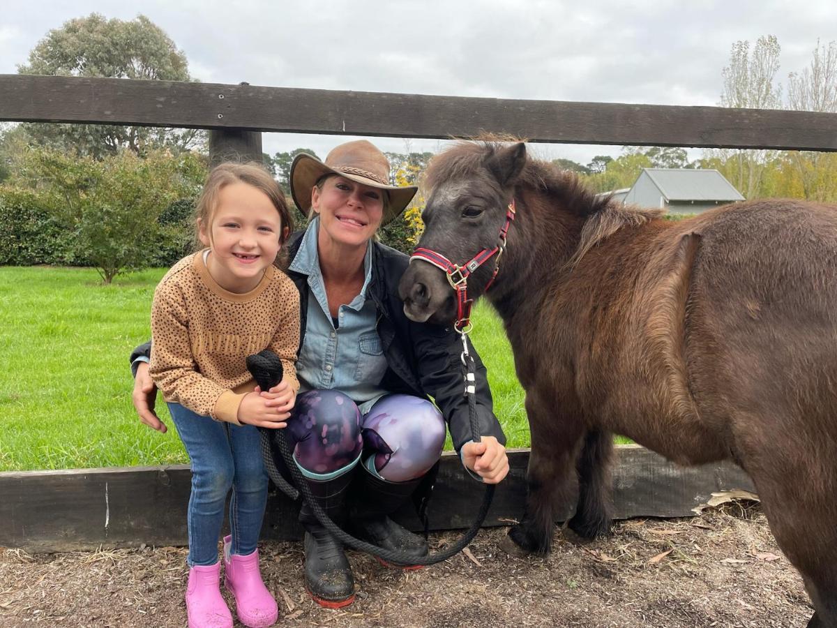 Farm Stay Maple Cottage At Wilindi Estate Tyabb Bagian luar foto